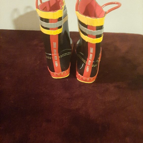 Rainpals , boys rubber rainboot, fire department , youth size 12 - Picture 2 of 4